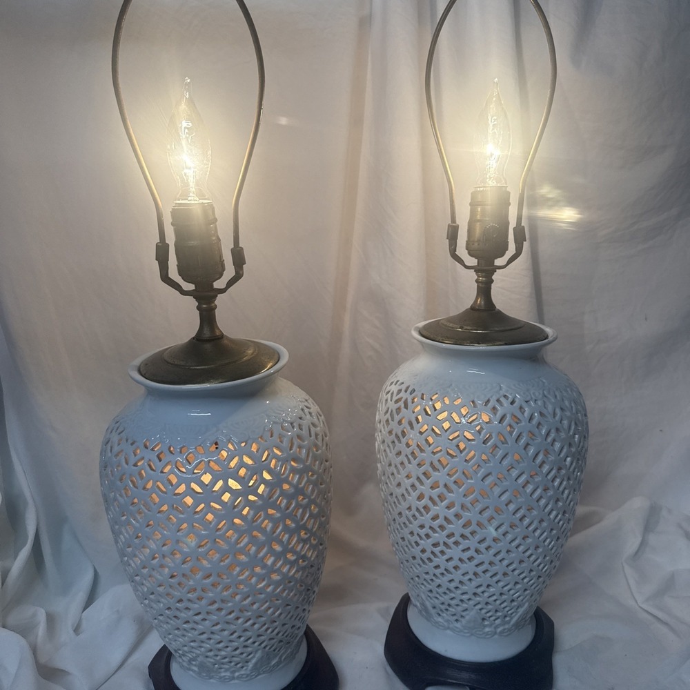 2 VTG Toyo Blanc de Chine Lamp Dual Light MCM Reticulated Ginger Jar Hollywood - Picture 4 of 16